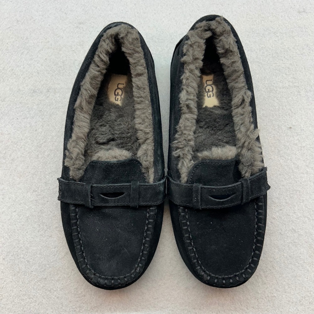 NWT UGG Hailey Black Suede Loafer Slippers UGGplush Lining 1166891 Womens Size 9